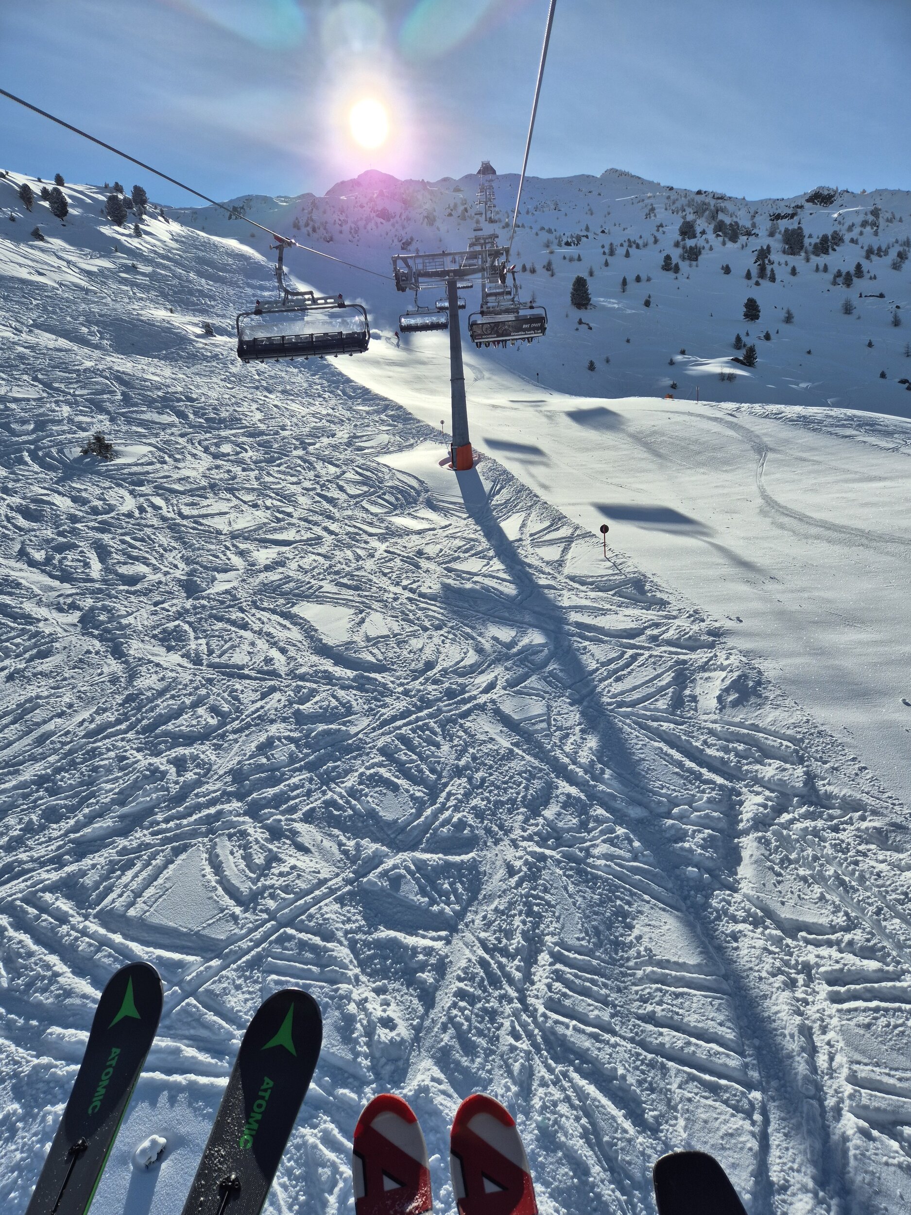 Sonne, Neuschnee & Top-Pisten – März am Hochzeiger