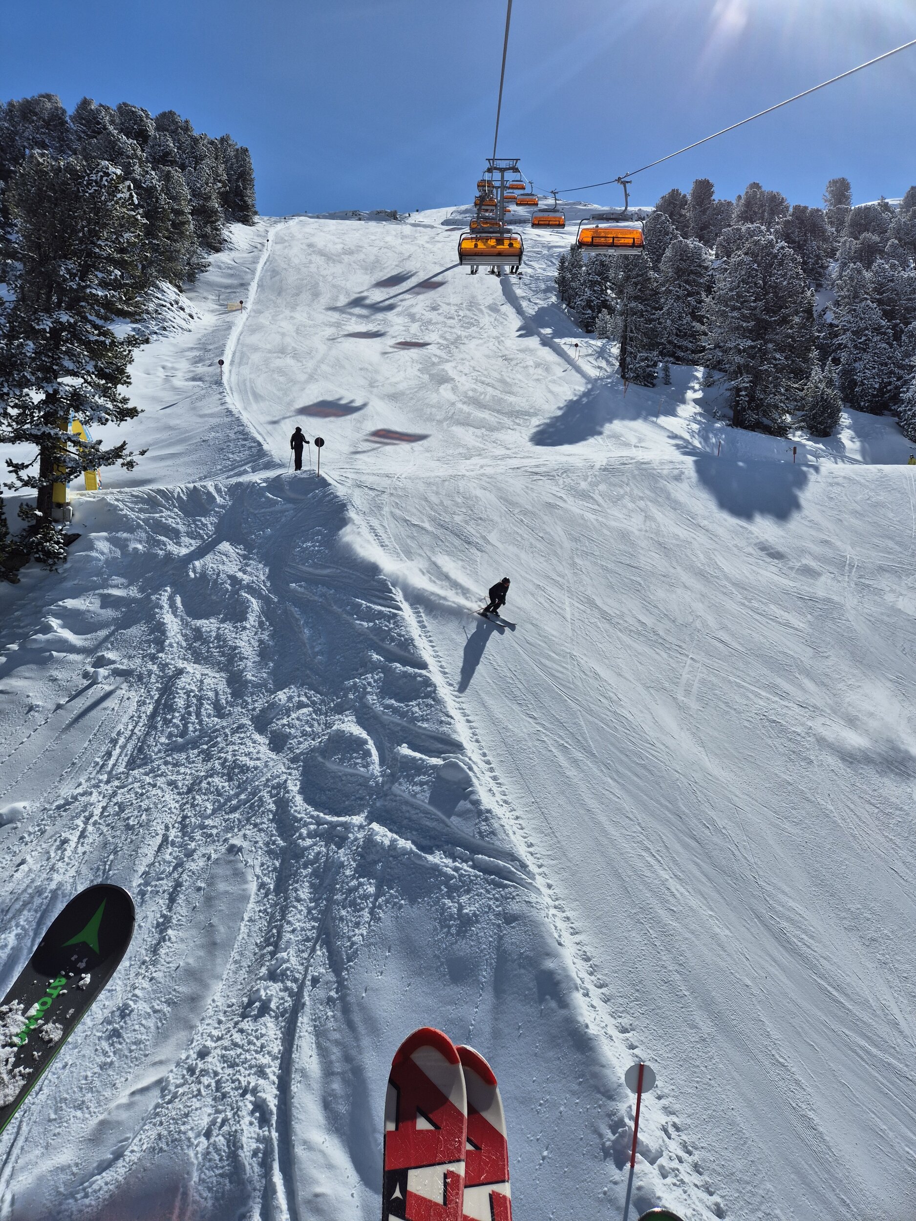 Sonne, Neuschnee & Top-Pisten – März am Hochzeiger