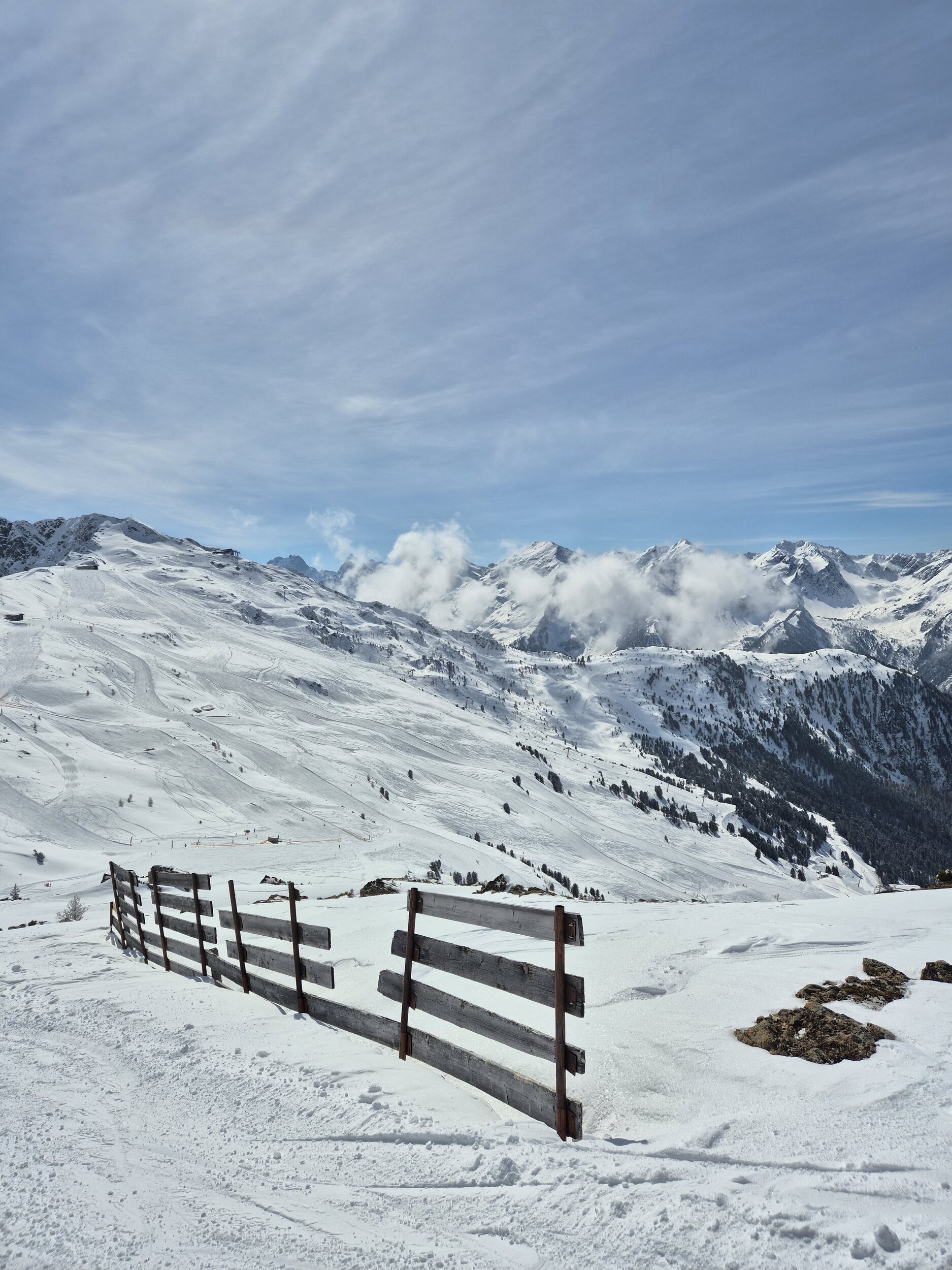 Sonne, Neuschnee & Top-Pisten – März am Hochzeiger